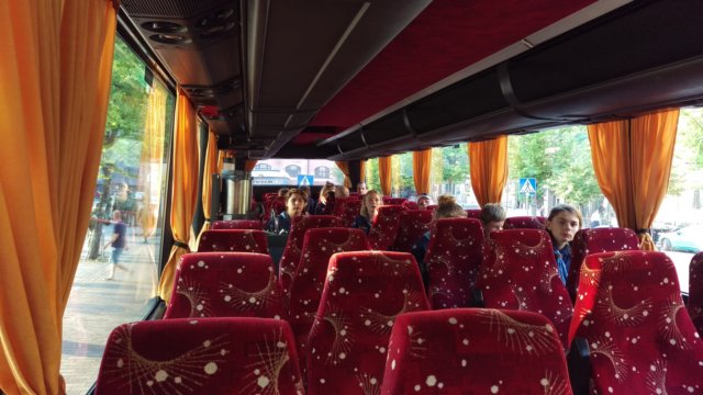 autobuskternsnslednzavezlnamezinrodntborsatahanka.jpg
